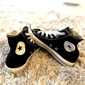 High top Converse women's 7.5